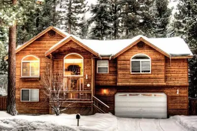 Image de Randonneurs Delight et la montagne de plaisir pour vous, votre famille et les animaux de compagnie!