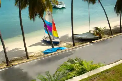 Image de Grande Bay Surfside; Wifi; Rabais 14-19 septembre, 25-30