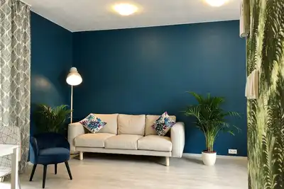 Image de Appartement au coeur de la vieille ville avec balcon et climatisation
