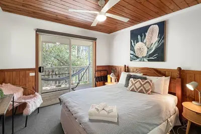 Image de Holiday Heights Cottage de 3 chambres dans le cadre de Halls Gap Bush