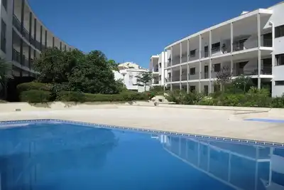 Image de Appartement moderne de 2 chambres situé dans le centre historique de Tavira avec piscine et parking