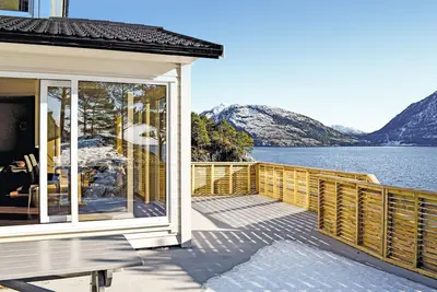 Image de Belle maison de 9 chambres à Florø
