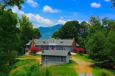 Image de Maison de montagne historique des années 1920