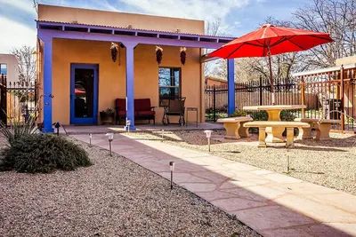 Image de Charmant Adobe One Block depuis le Mesilla Plaza