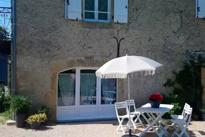 Image de Appartement Duplex au calme, à 200 mètres du centre