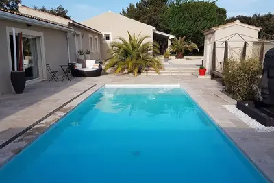 Image de Villa moderne avec piscine