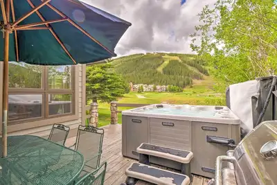 Image de Nouveau! Copper Mtn Townhome w / Hot Tub sur le parcours de golf!
