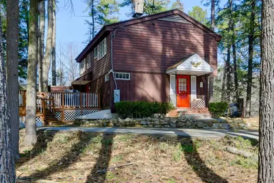 Image de N Conway Home w / Porch -Walk to Cranmore Mtn Resort