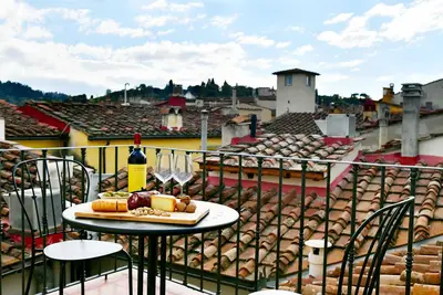 Image de Appartement sur 2 étages de 60m², terrasse avec vue, Wifi-100mt de Santa Croce