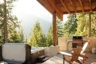 Image de ÉCONOMISEZ 25% Maintenant - Private Modern Mountain Home | Vues étonnantes | Jacuzzi