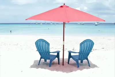 Image de Condo spacieux de 2 chambres sur la côte sud, à 5 minutes à pied d'Accra / Rockley Beach