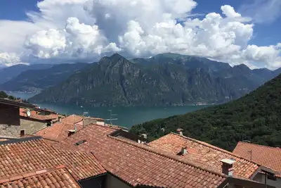 Image de Maison de vacances avec une vue magnifique sur le lac d'Iseo pour 6 personnes