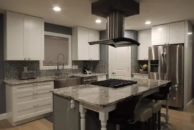 Image de Magnifique maison au coeur du quartier des arts du Nord-Est! ! À seulement 10 minutes du centre-ville!