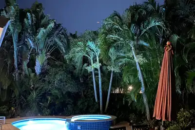 Image de Maison de piscine chauffée Tropical Dream