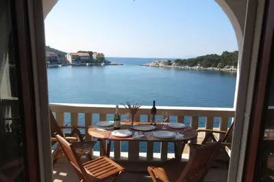 Image de Appartement d'une chambre prés de la plage Zaklopatica, Lastovo (A-8346-e)