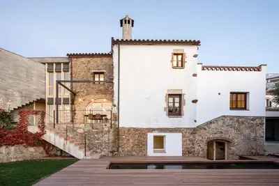 Location de maison de village avec piscine à Begur, Centre