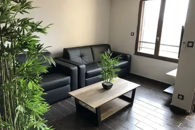 Image de Appartement standing vue mer + terrasse. 400 m des plages