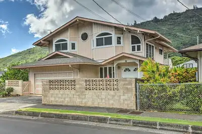 Serene Manoa Valley Accueil w / Tropical Mtn. Vues!