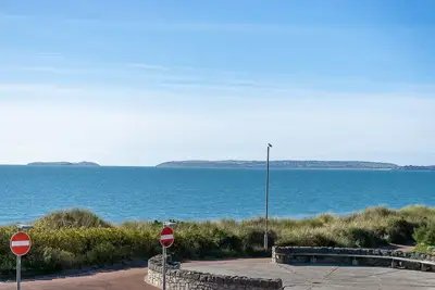 Image de Super Seafront House. Animaux acceptés. Réductions pour les couples - se renseigner pour les offres