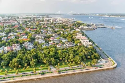 Image de ♥ 2 Story House, Courtyard, Historic Architecture★