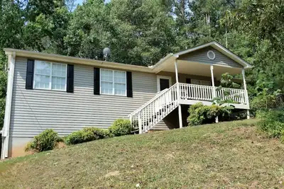 Image de Maison rénovée, 12. 8 miles du complexe sportif Lakepoint, 8 personnes! ! !