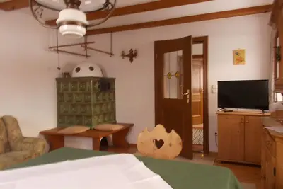 Image de Ferienwohnung groß (80 m²) mit 2 Schlafzimmern, Wohnzimmer, Küche, Bad-Dusche/Wc, Kabel-/Sat - Tv, Balkon und Terrasse