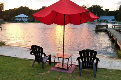 Image de Nouvelle Liste! Lake Marion Lakefront! Rampe, 12 couchages, Wi-Fi, Câble