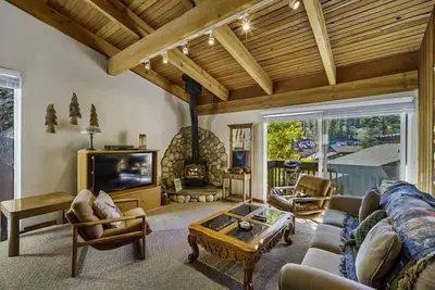 Image de Condo 2 chambres à coucher 2 salles de bain à la base du Canyon Lodge