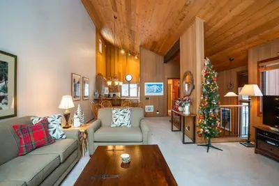 Image de Mountain Feel 2 Chambre 2 Bath Près Eagle Lifts