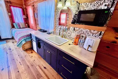 Image de Cottage Gypsy près des Smokies # 13 Esmeralda