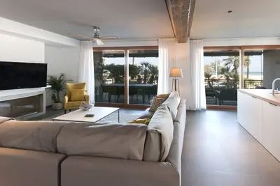 Image de Loft de luxe en bord de mer avec 3 chambres suites avec 190m2
