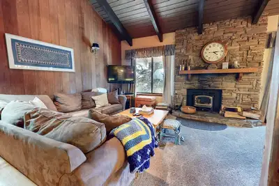 Image de Discovery 4 108 Great Complex Amenities, Close to Canyon Lodge by RedAwning