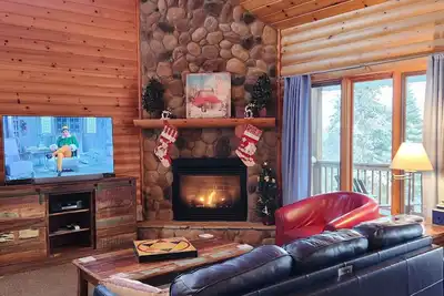 Image de La maison de vacances la plus mignonne de Lutsen. Vue sur le lac Supérieur et la montagne. Porche 3 saisons