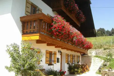 Image de Ferienwohnung 76qm Dg, Nichtraucher, Balkon, Bad/Wc, Kabel-/Sat-Tv max. 3 Pers.