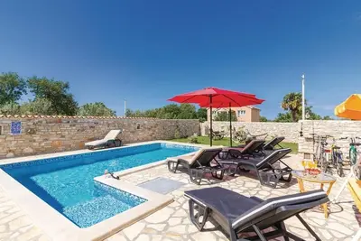 Image de Maison pour la famille avec la piscine Gajana, Fazana (K-15385)
