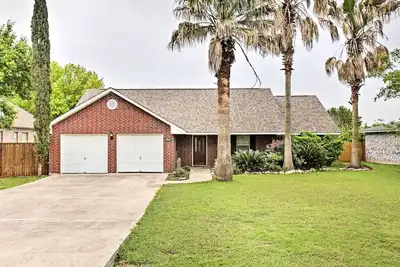 Image de Hill Country Home w / Pool près de Austin et San Antonio