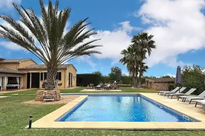 Image de Offre de dernière minute! Derniers endroits dans une villa exclusive avec piscine, barbecue, wifi, A /