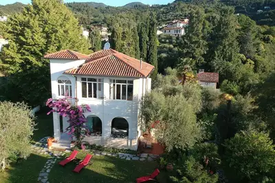 Image de Luxurious Villa in Gardone Riviera with Splendid Garden, 180° Lake View, Office
