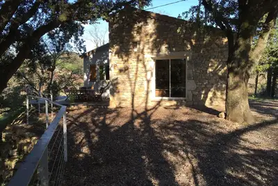 Image de Gîte avec terrasse spacieuse, belle vue à proximité de commerces et de rivières