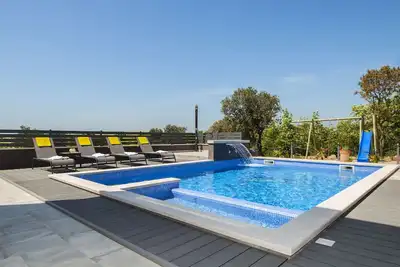 Image de Villa exquise à Viškovici avec sauna