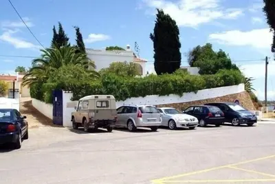 Image de Appartement ensoleillé avec piscine pour 2 personnes (+ 2 jeunes) directement sur la mer dans un emplacement privilégié
