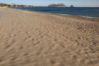 Image de Cottage en face de la plage, avec grand jardin et parking