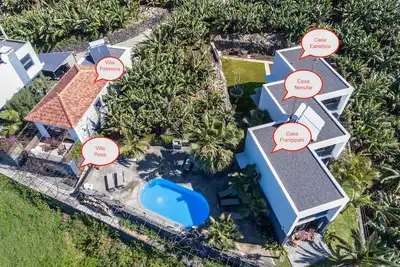 Appartement de luxe, vues fantastiques, directement sur la mer, piscine, Wi-Fi gratuit