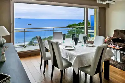 Image de Bel appartement vue sur la mer à quelques mètres et balcon, proche commerces