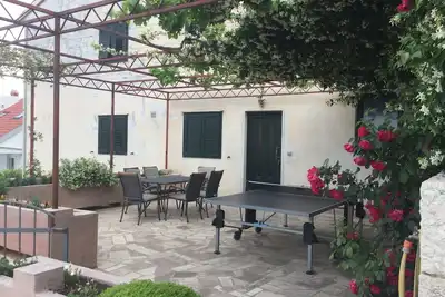Image de Garçonnière avec la terrasse et la vue sur le mer Podstrana (Split) (As-15428-a)