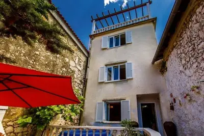 Image de Maison de vacances avec WiFi Novi Vinodolski (K-15397)