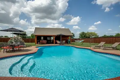 Image de Ouvertures août / septembre! ! Country Retreat & Event Center avec piscine! Mariage / répétition