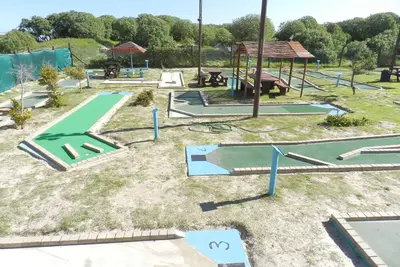 Image de Silver lining beach apartment