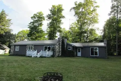 Image de Cottage En Pierre: Parc d'État des Chutes de Tahquamenon à 25 min. une façon! 8 personnes