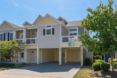 Image de Twin Suns at Beacon Villas Maison de ville luxueuse de 4 chambres à coucher